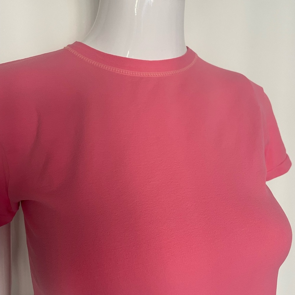 Banana Republic Stretch pink t shirt size M.
